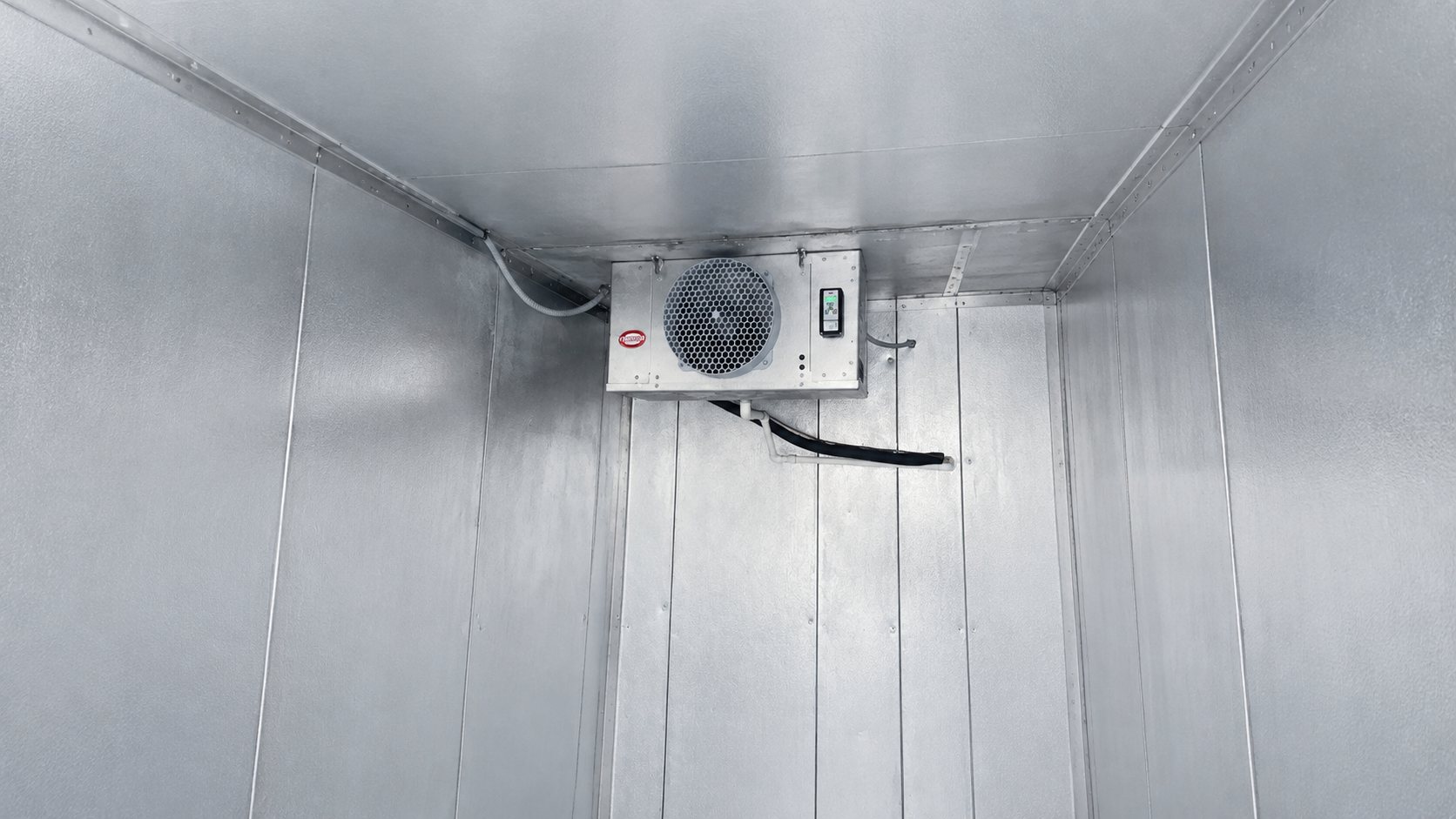 Walk-in cooler evaporator service for restaurants